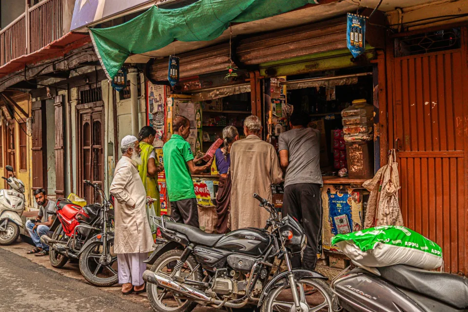 Rau củ tươi trong sọt